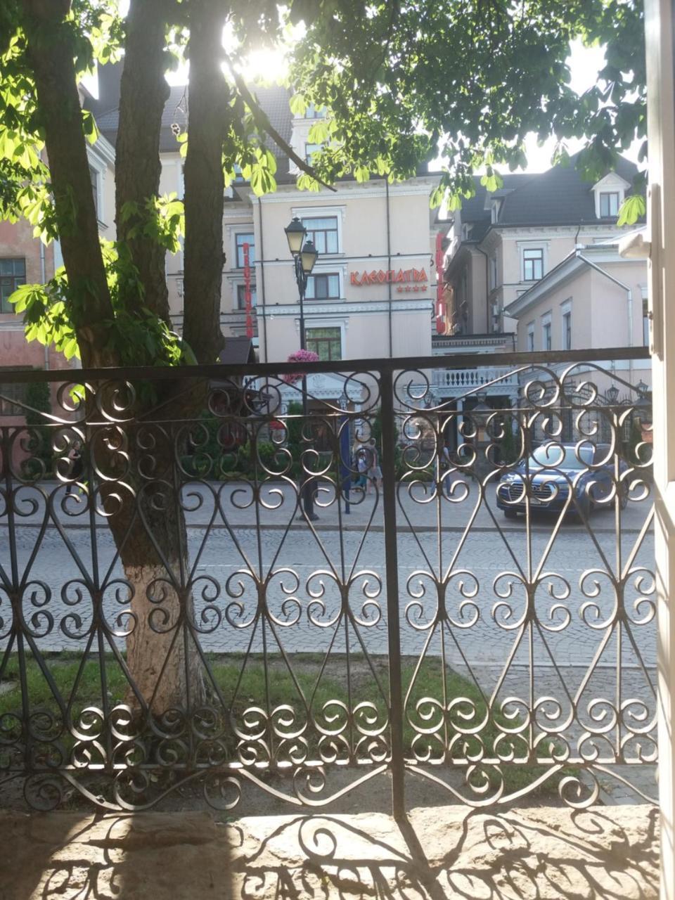 Уютные Апартаменты В Самом Сердце Старого Города Kamieniec Podolski Zewnętrze zdjęcie